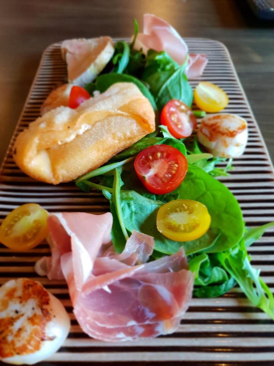 Hotel De La Gare - Restaurant Bistro Quai La Roche-sur-Yon Buitenkant foto